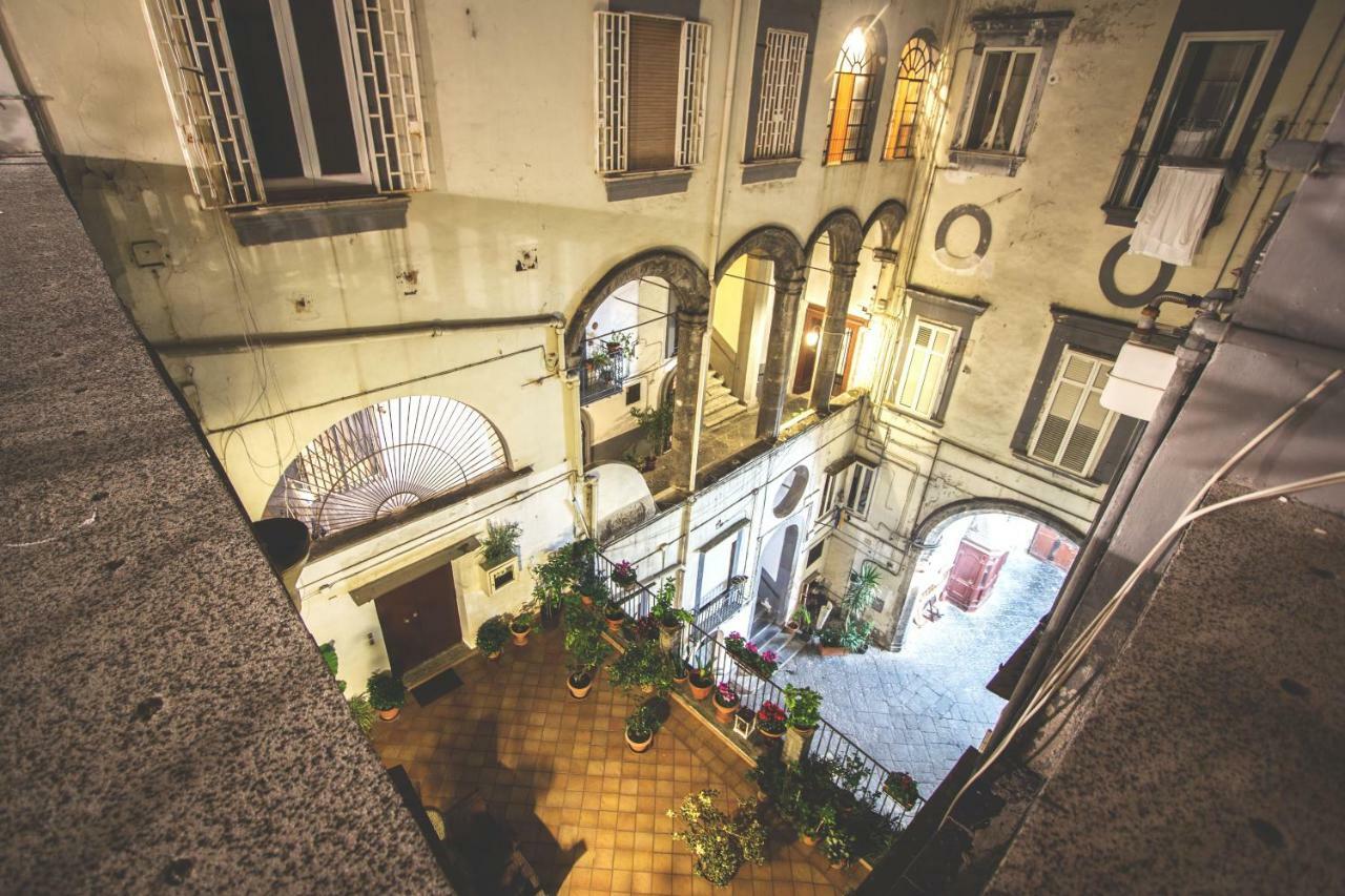 Palazzo Della Loggia B&B Naples Extérieur photo